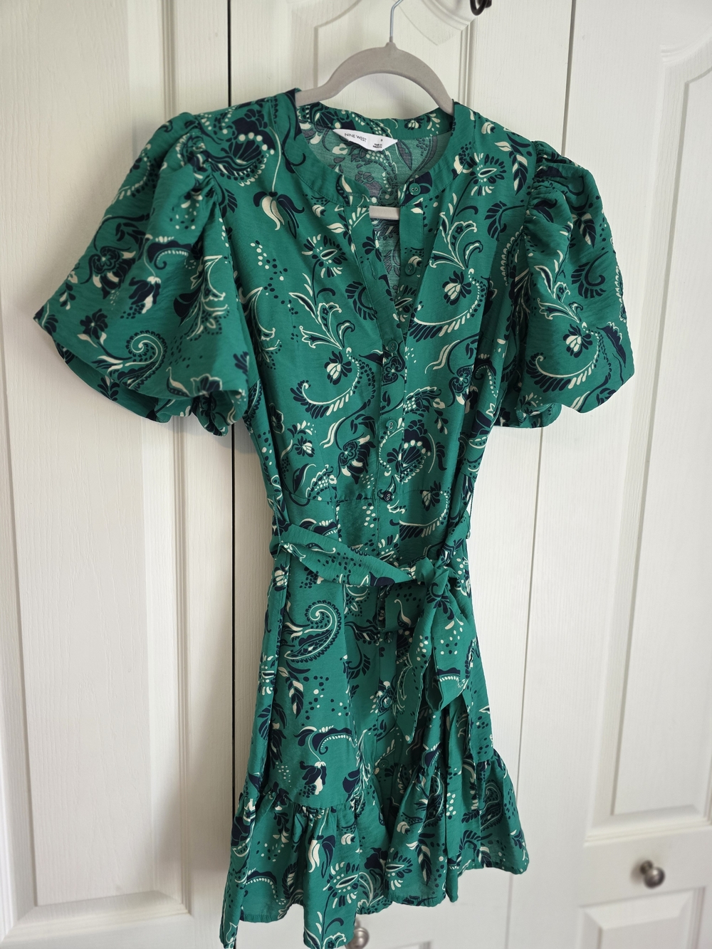 Nine West Emerald Green Paisley Tie-Waist Mini Dress